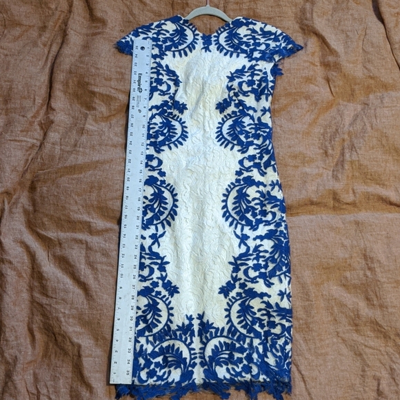 Tadashi Shoji floral lace dress - Picture 7 of 7